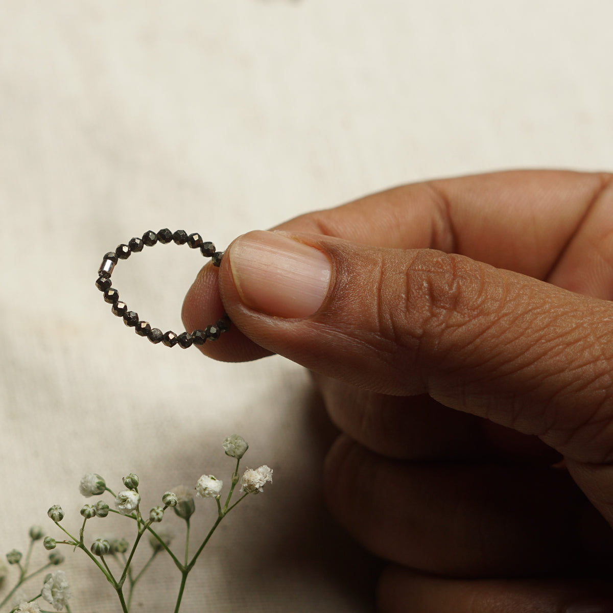 Elastic Anti-Anxiety Fidget Ring Made of Natural Faceted Gemstone Beads - Pyrite